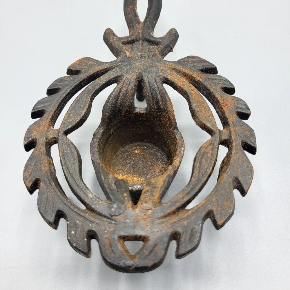 Vintage Cast Iron Trivet Footed Candle Holder Leaf Scroll Design Black Brown